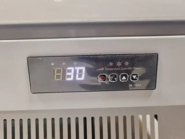 Холодильник витринный 688л, Душанбе - 7