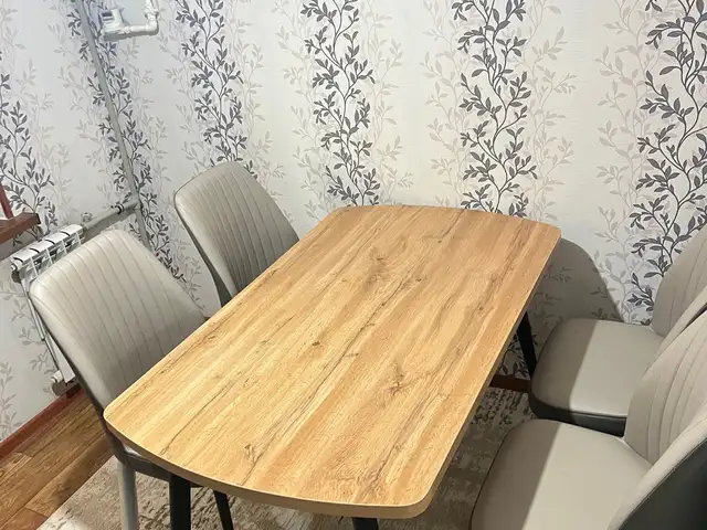 Стол и стулья, Душанбе