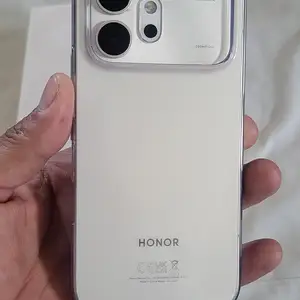 Honor 600, Истаравшан