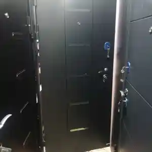Дверь, Душанбе