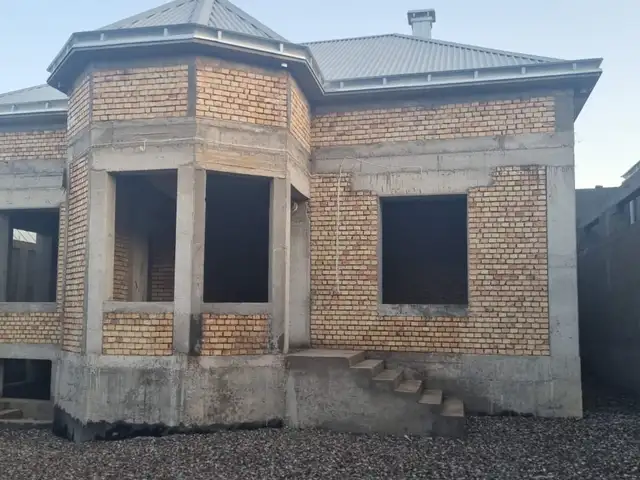 1 этажн. 6-комн. дом, 3 сотки, 8мкр, Хуҷанд