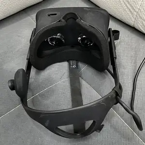 Очки 3D Oculus Rift CV1 Полный комплект 2 сенсора и контроллеры, Худжанд