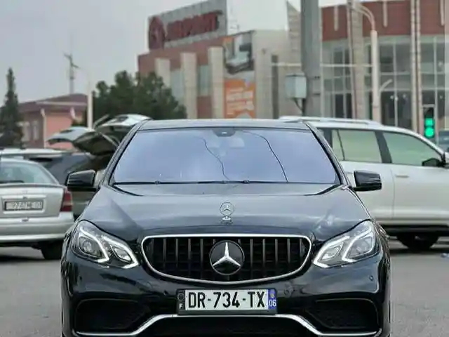 Лобовое стекло фиолетовое от Mercedes-Benz W212, Душанбе
