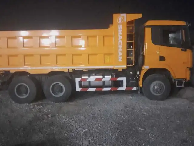 Самосвал Шакман, 2025, Душанбе