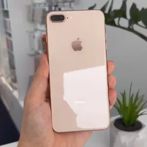 Apple iPhone 8 plus, 64 gb, Gold, Ҷаббор Расулов