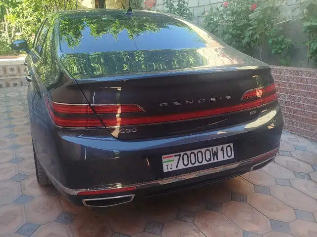Hyundai Genesis