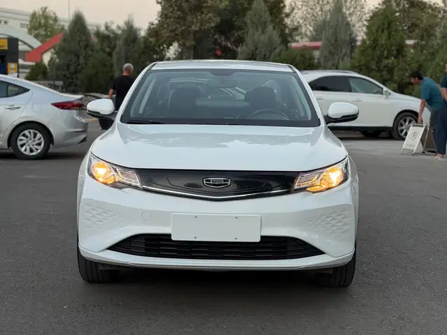 Geely Emgrand, 2024, Душанбе - 2