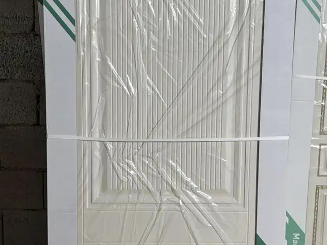 Дверь классика, Душанбе