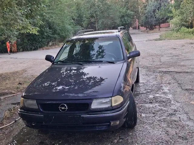 Opel Astra F