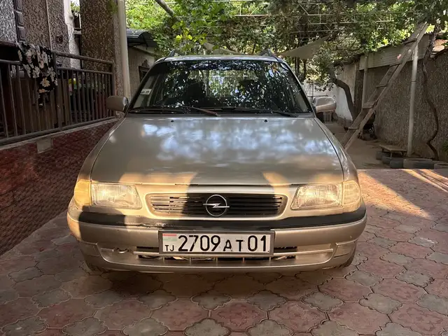Opel Astra F