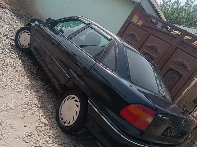 Opel Astra F