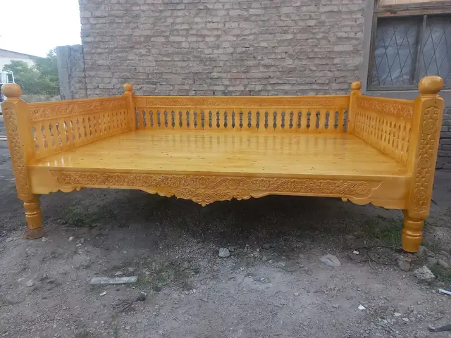 Тапчан, Душанбе