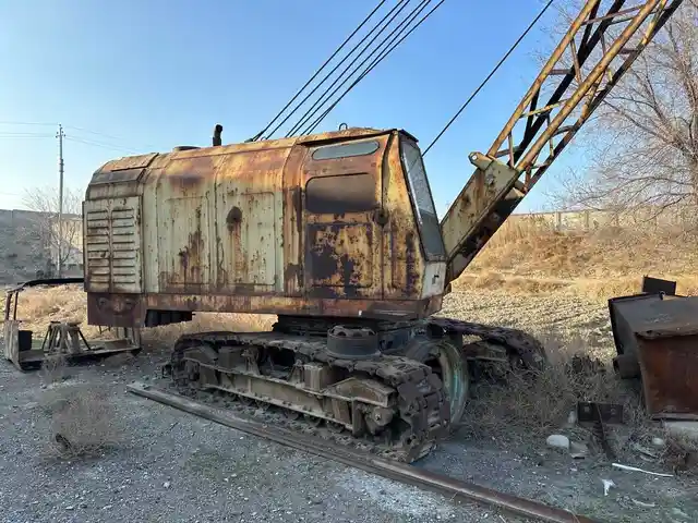 Гусеничный кран ЭО-511, Худжанд