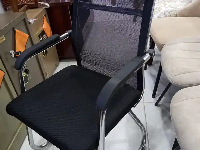 Стул, Душанбе