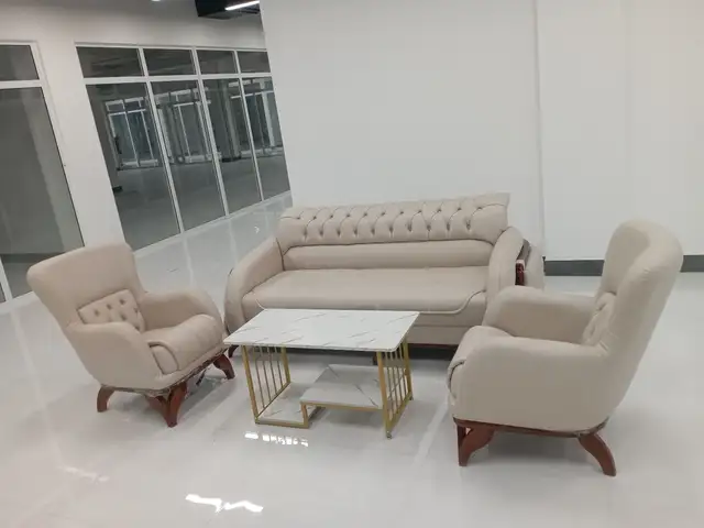 Диван тройка, Душанбе