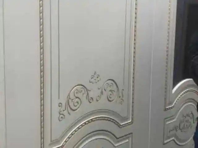 Дверь, Душанбе
