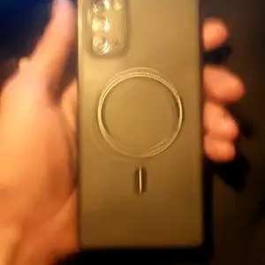 Samsung Galaxy s22, Ҳамадонӣ