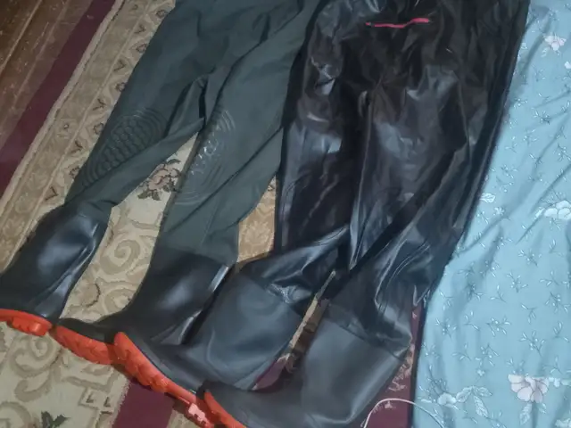 Спецобувь, Канибадам