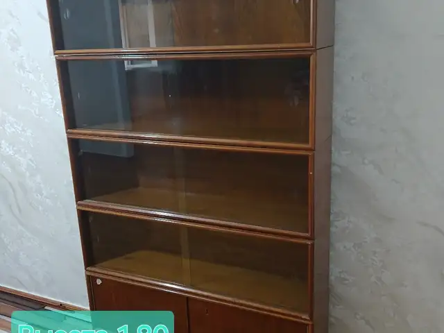 Югославские книжные полки, Душанбе