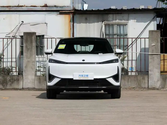 Dongfeng L7
