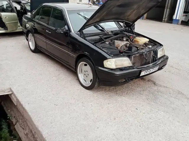 Mercedes-Benz C class