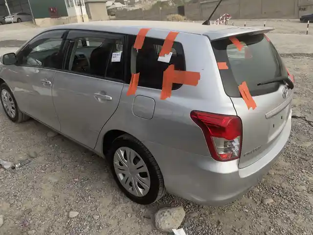 Задние не тонирование стекла от Toyota Fielder, Душанбе