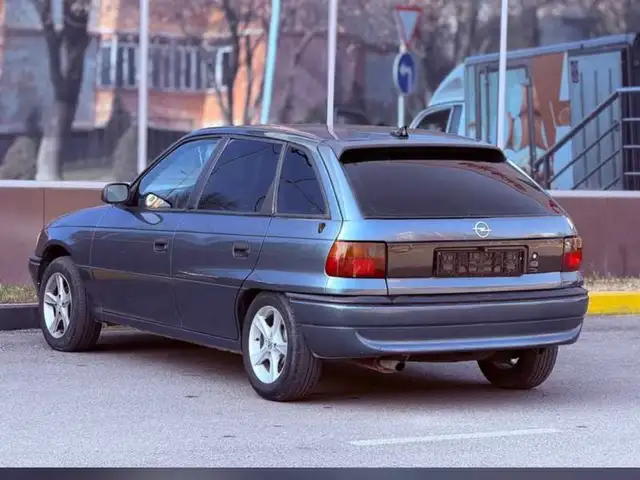 Opel Astra F