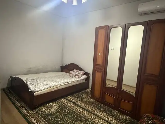 2-комн. квартира, 2 этаж, 50м², Исмоили Сомони, Душанбе