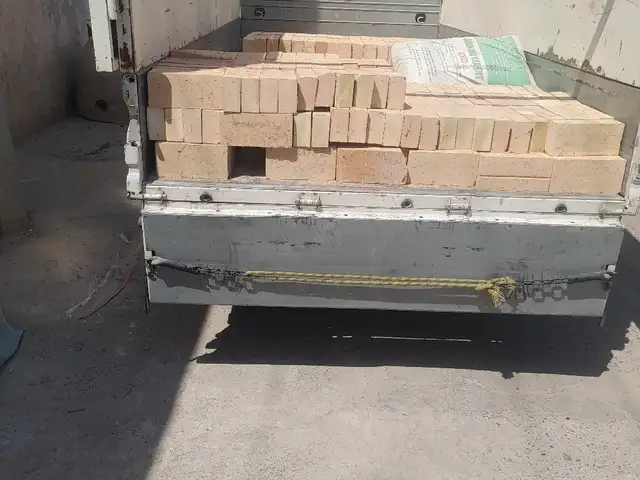 Хишти пухта, Душанбе