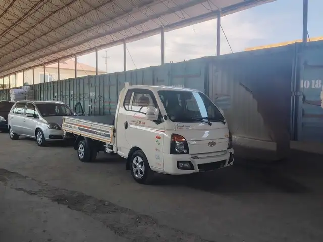 Бортовой автомобиль Hyundai Porter 2, 2014, Худжанд