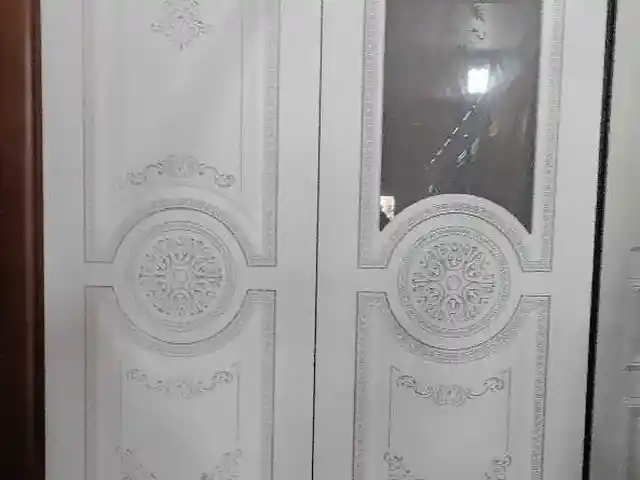 Дверь, Душанбе
