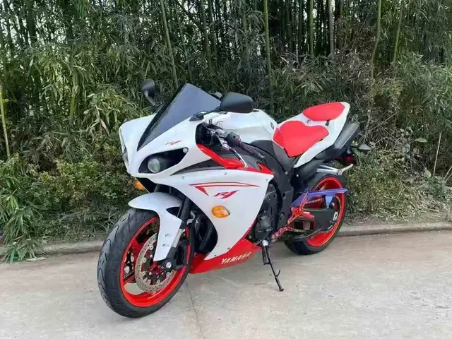 Мотоцикл YAMAHA Yzf-R1, Душанбе