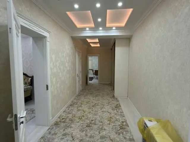 2-комн. квартира, 2 этаж, 92м², сомони наздики. мехргон, Душанбе