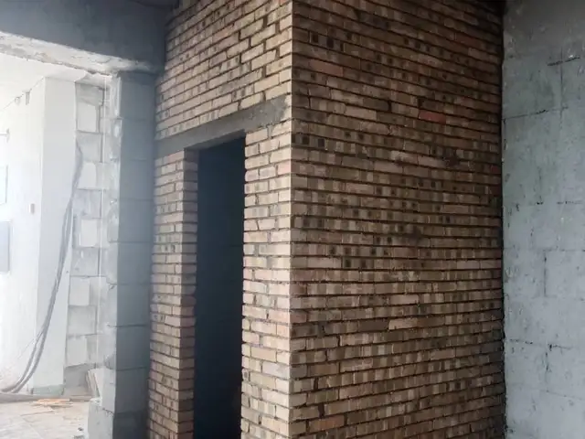 Кладка кирпичей, Душанбе