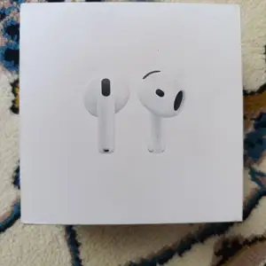 Беспроводные наушники AirPods 4, Душанбе