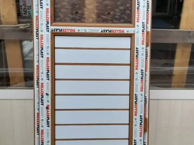 Дверь, Душанбе