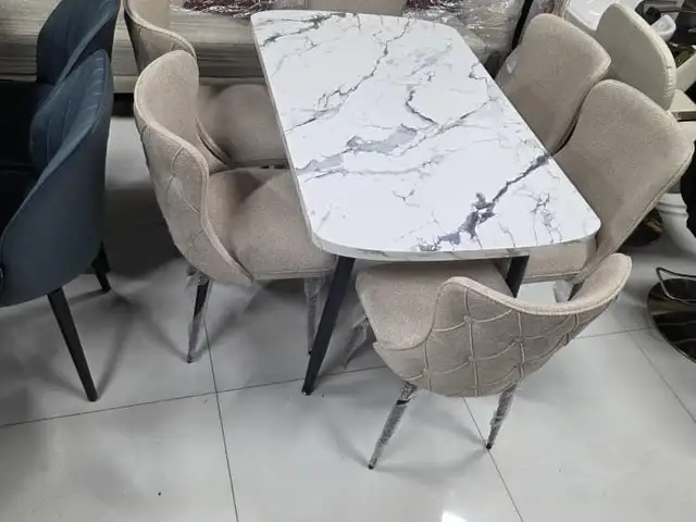 Стол и стулья, Душанбе