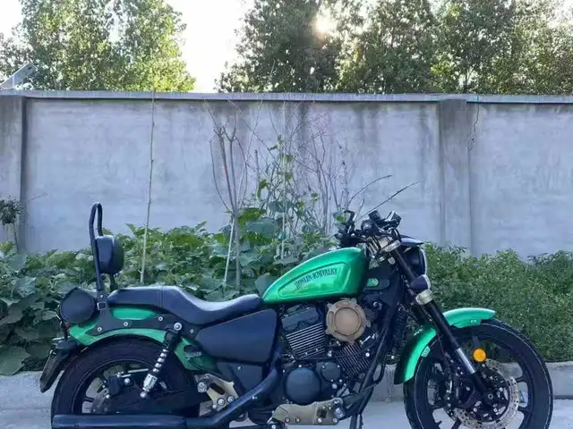 Мотоцикл Harley-Davidson 883, Душанбе