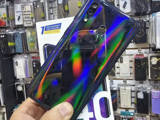 Samsung Galaxy A40, Исфара