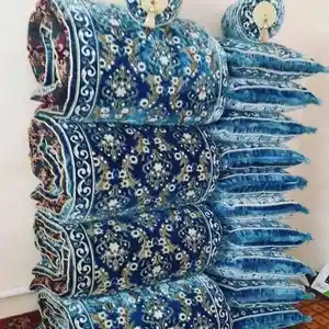 Курпача бо болишт, Душанбе