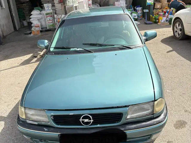 Opel Astra F