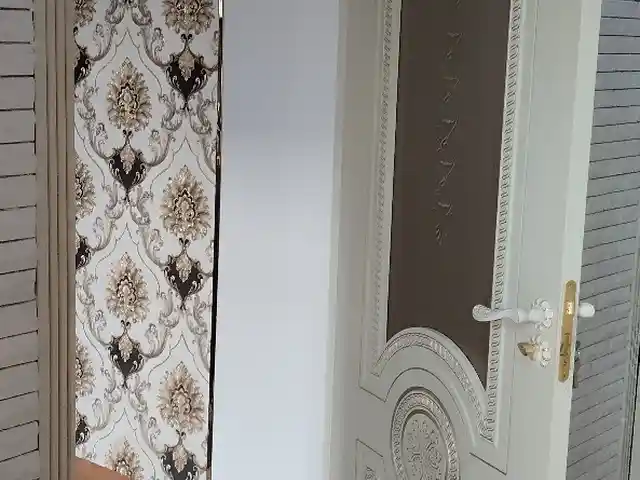 Дверь, Душанбе