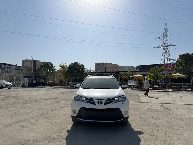 Toyota RAV 4, 2014, Душанбе - 2