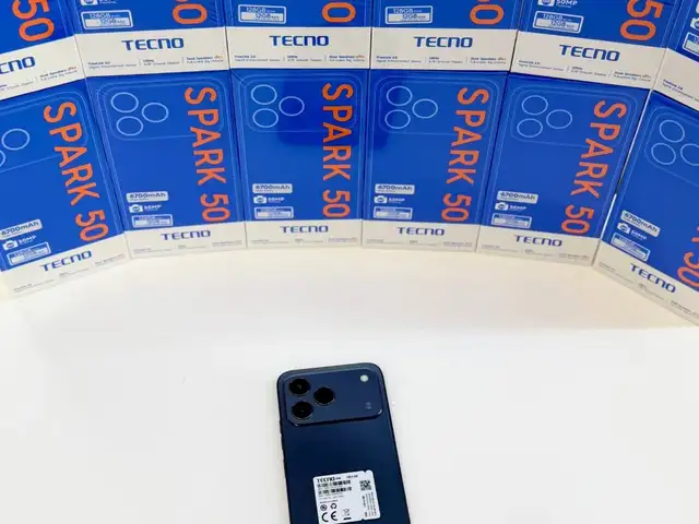 Tecno Spark 50 4+4/8/128GB Global Version, Душанбе - 4