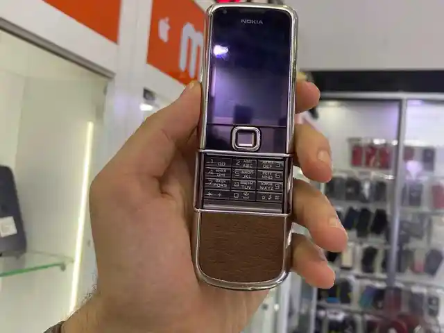 Nokia 8800, Душанбе