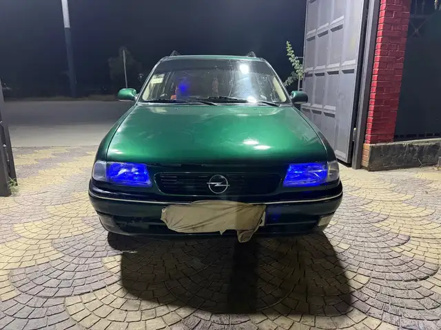 Opel Astra F