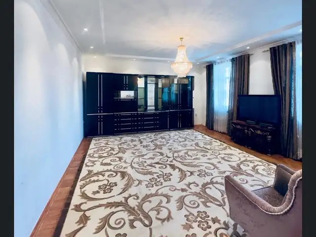 3-комн. квартира, 3 этаж, 100м², Сомони, ЦУМ, Душанбе