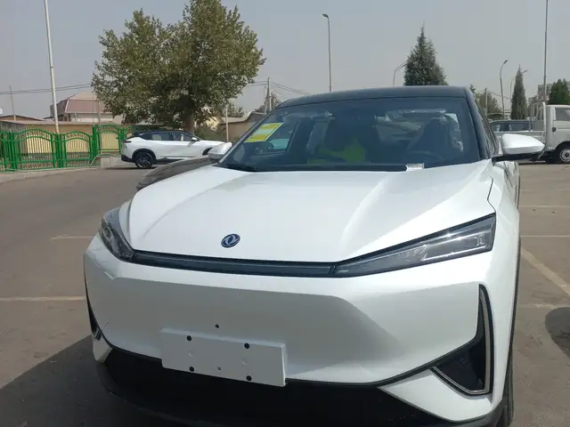 Dongfeng L7
