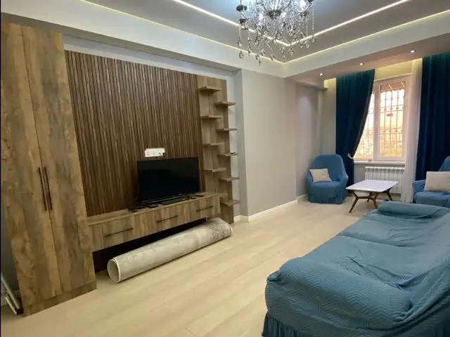 2-комн. квартира, 15 этаж, 80м², караболо борбаи, Душанбе