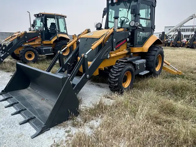 Экскаватор погрузчик 3cx на заказ, Душанбе